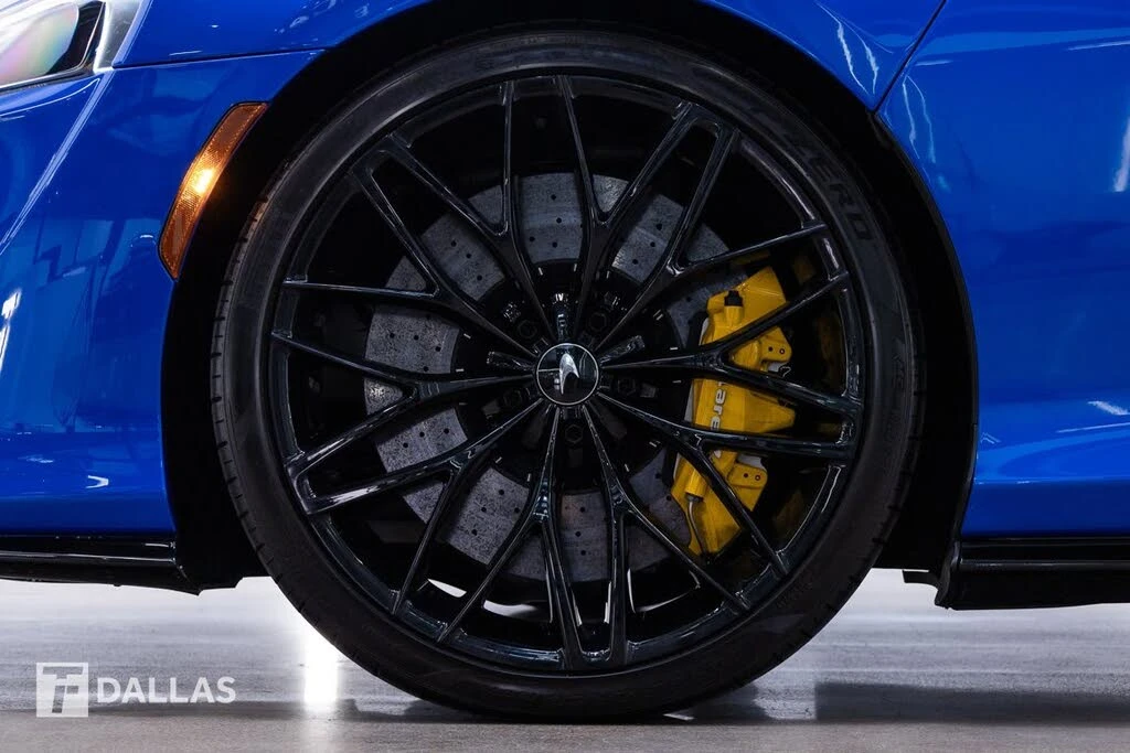 2023 McLaren GT - Image 6 of 31