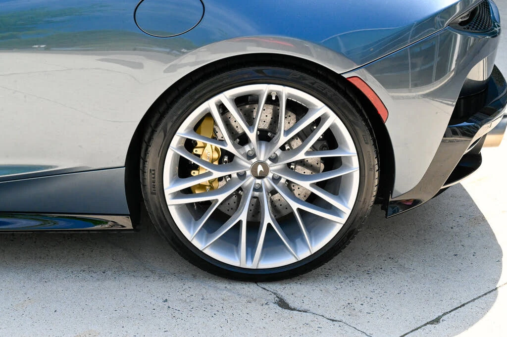 2023 McLaren GT - Image 10 of 31