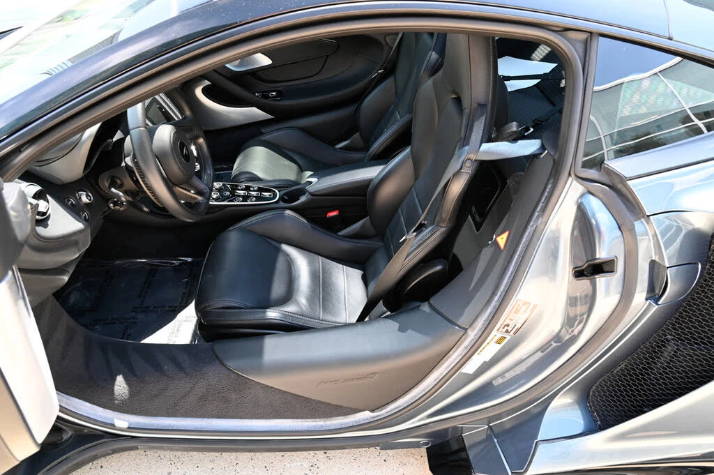 2023 McLaren GT - Image 17 of 31