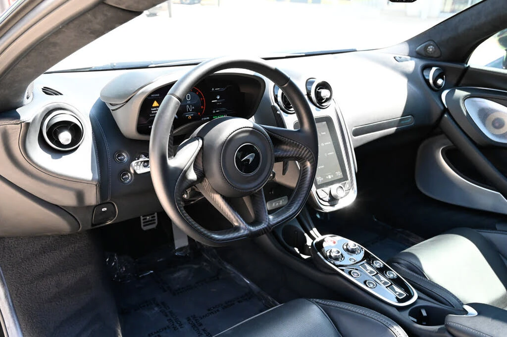 2023 McLaren GT - Image 16 of 31