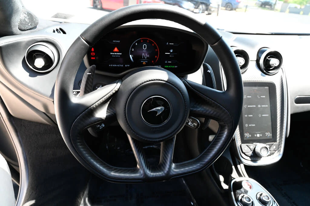 2023 McLaren GT - Image 24 of 31