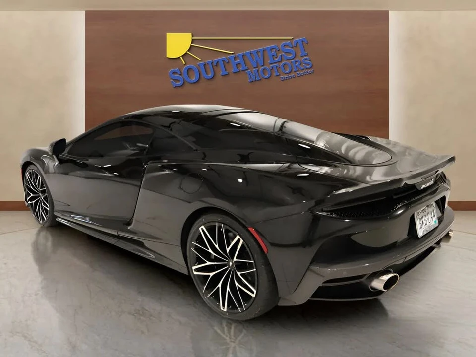 2023 McLaren GT - Image 2 of 30