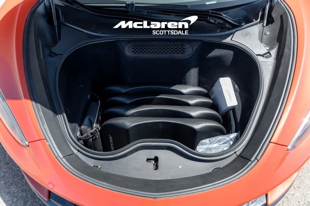 2023 McLaren GT - Image 26 of 30