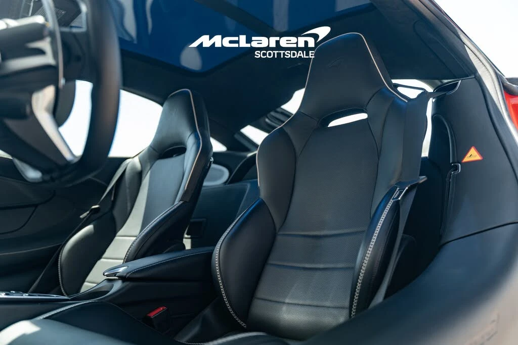 2023 McLaren GT - Image 11 of 30