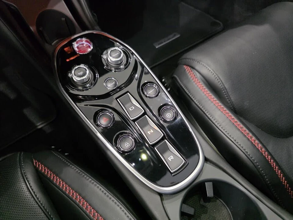 2023 McLaren GT - Image 14 of 26
