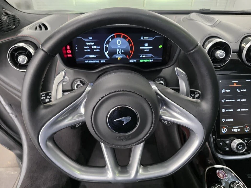 2023 McLaren GT - Image 10 of 26