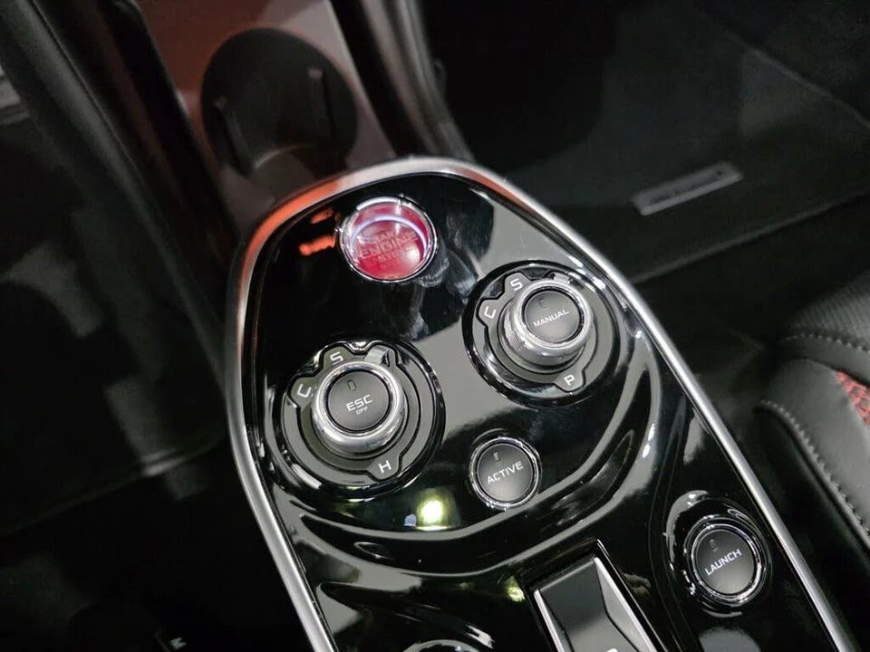2023 McLaren GT - Image 15 of 26
