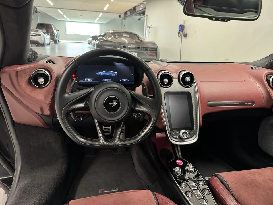 2023 McLaren GT - Image 13 of 18