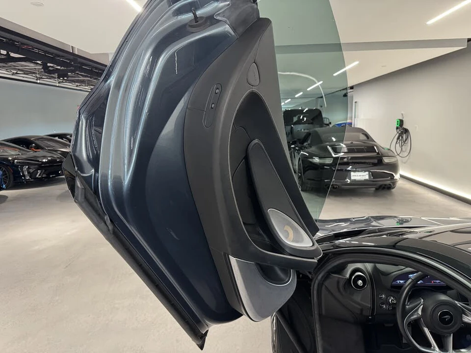 2023 McLaren GT - Image 11 of 16