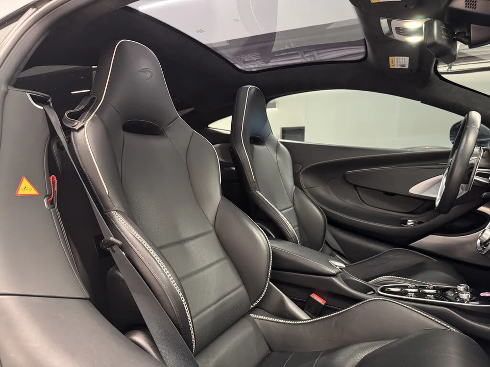 2023 McLaren GT - Image 14 of 16
