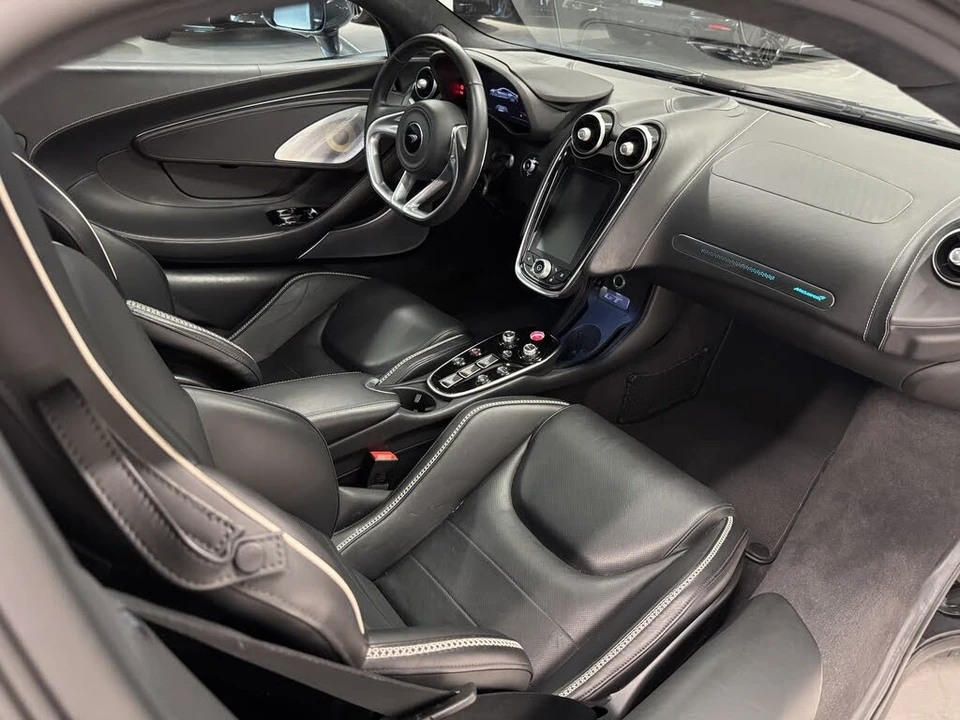 2023 McLaren GT - Image 13 of 16