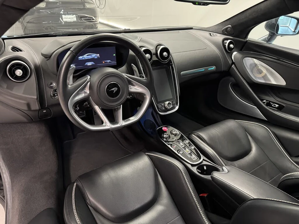 2023 McLaren GT - Image 10 of 16
