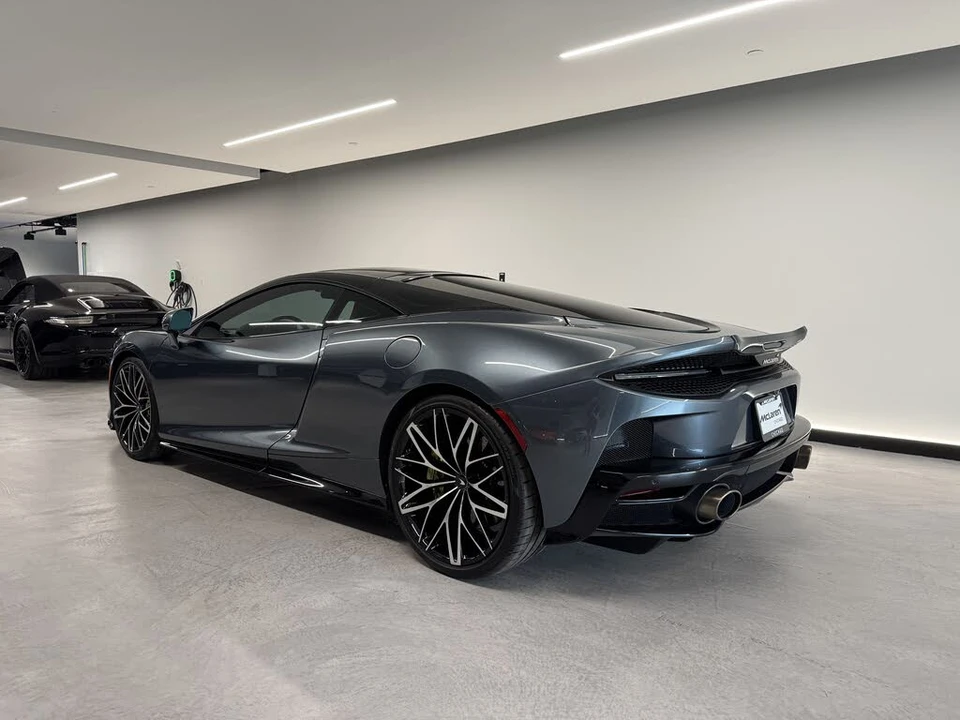 2023 McLaren GT - Image 3 of 16
