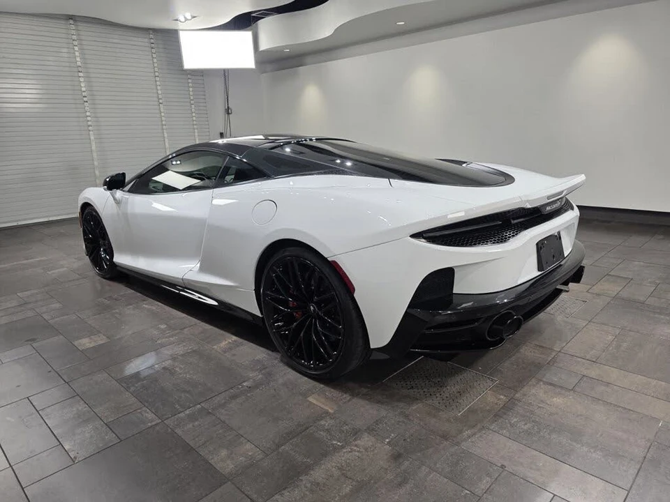 2023 McLaren GT - Image 4 of 24