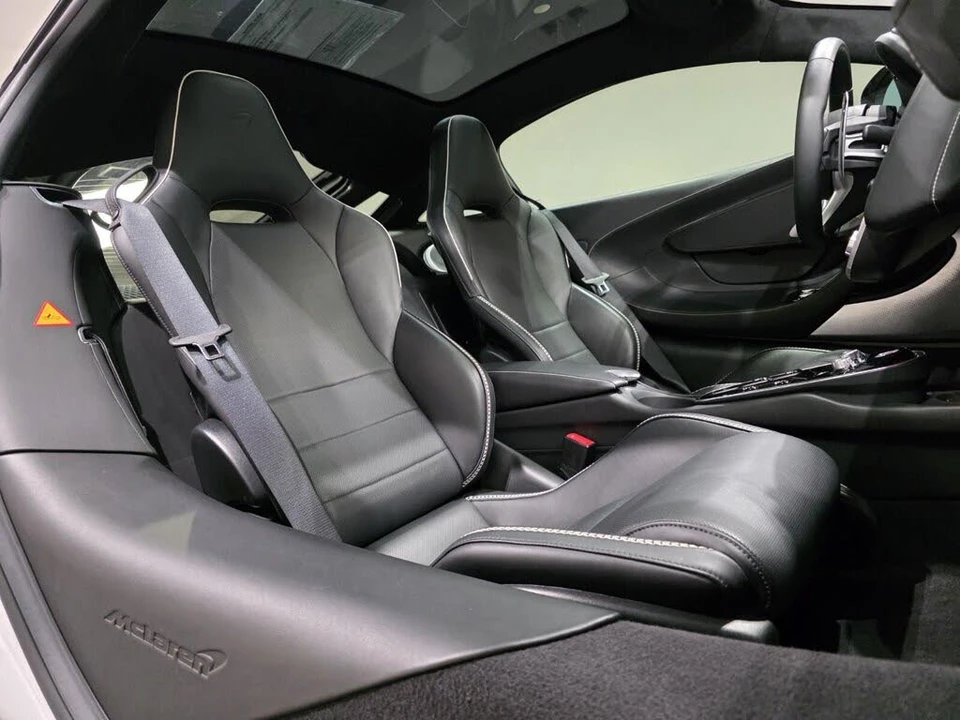 2023 McLaren GT - Image 20 of 24