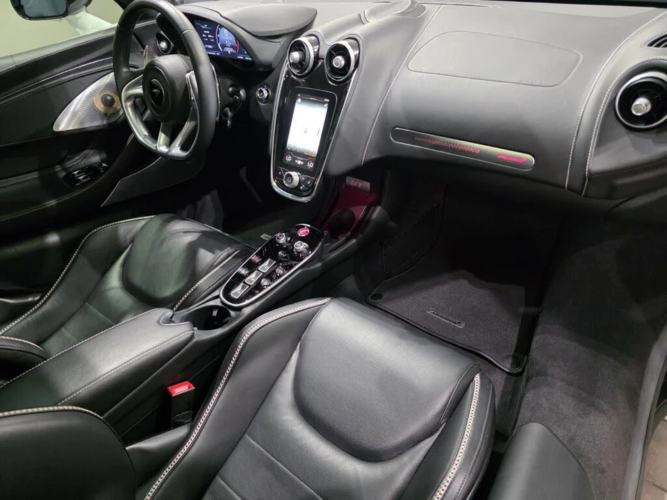 2023 McLaren GT - Image 21 of 24