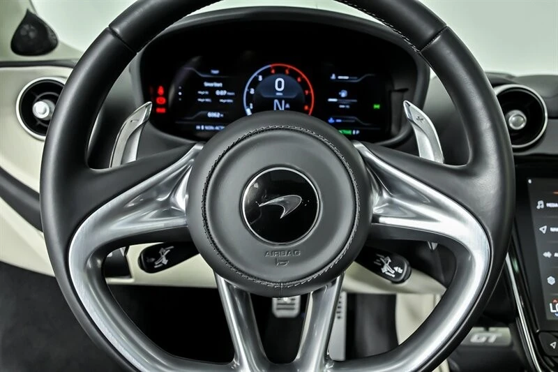 2023 McLaren GT - Image 29 of 31