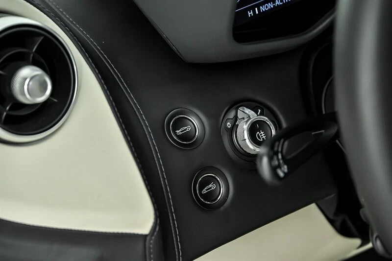 2023 McLaren GT - Image 27 of 31