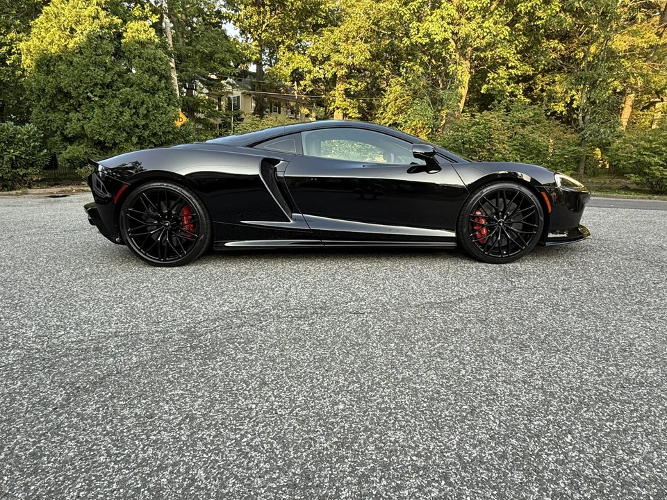2023 McLaren GT - Image 3 of 25