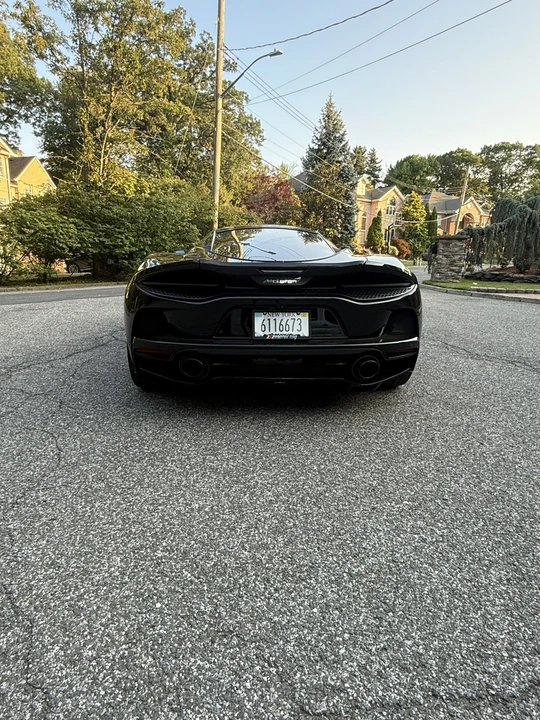 2023 McLaren GT - Image 19 of 25