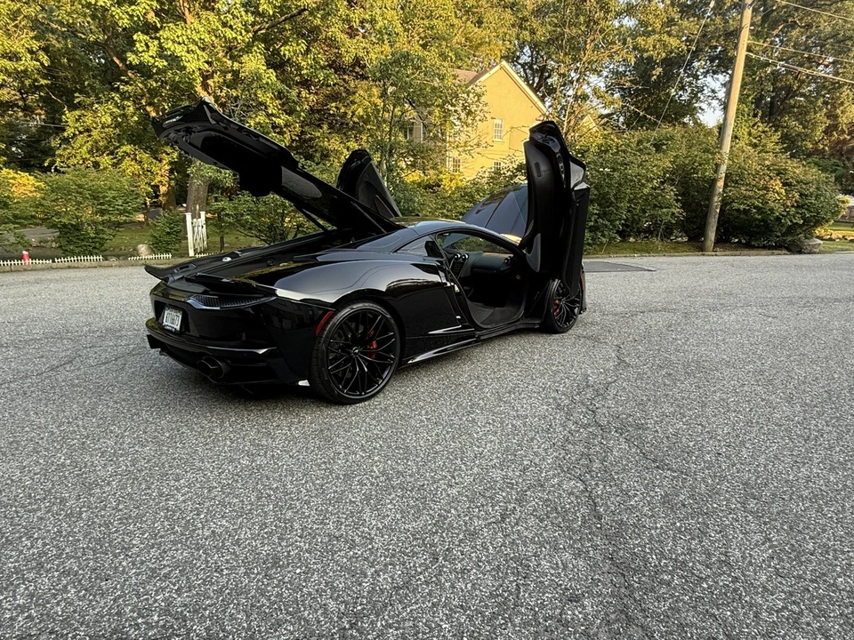 2023 McLaren GT - Image 13 of 25