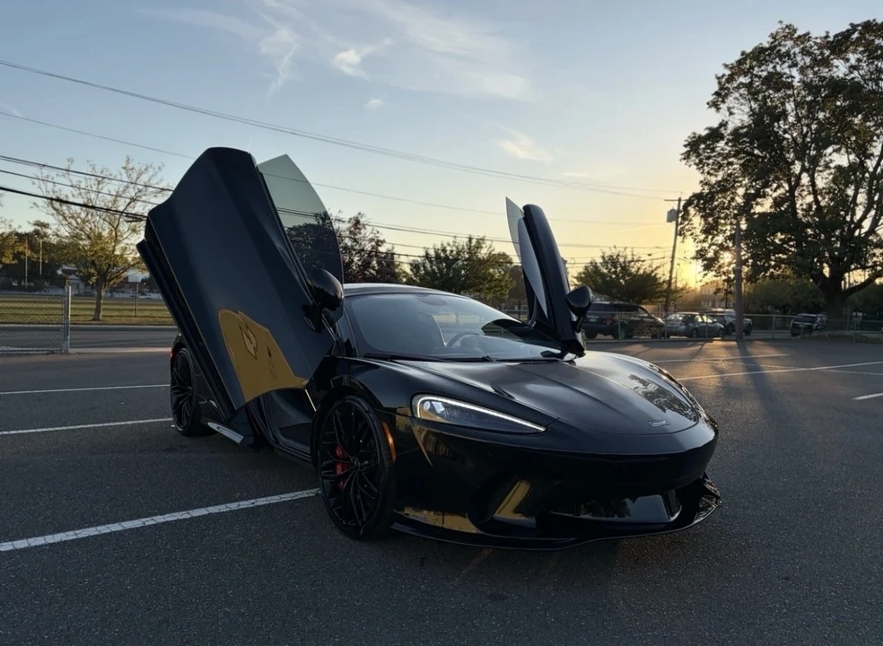 2023 McLaren GT - Image 3 of 28