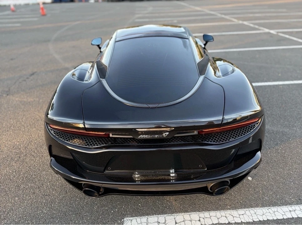 2023 McLaren GT - Image 14 of 28