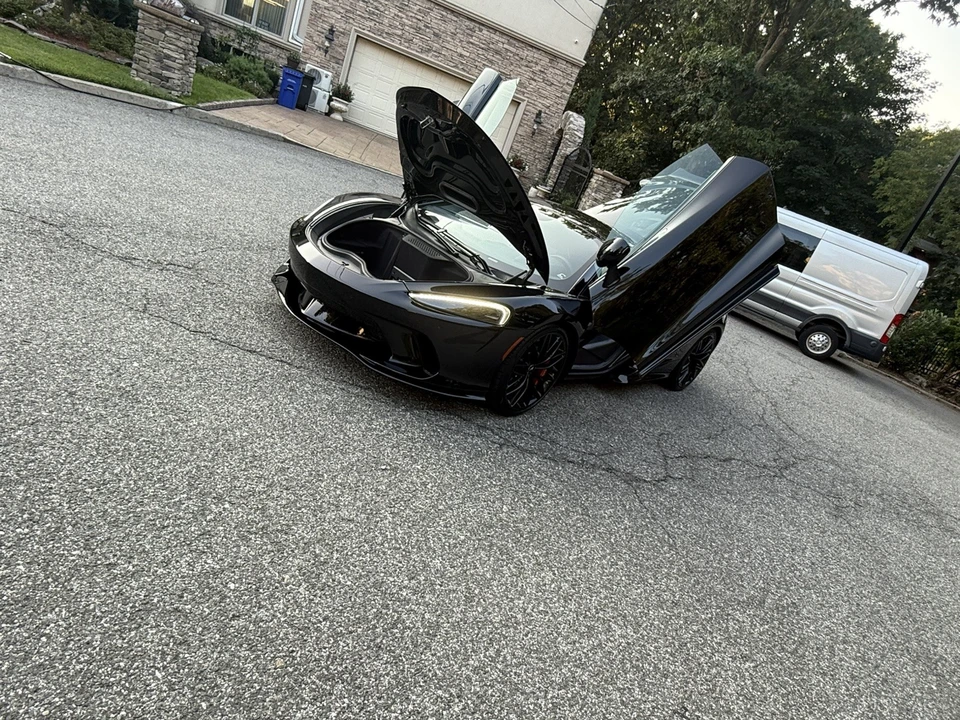 2023 McLaren GT - Image 20 of 25