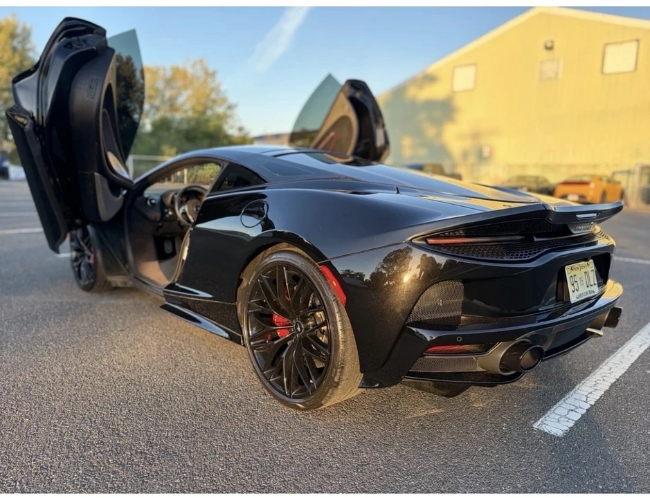 2023 McLaren GT - Image 7 of 28