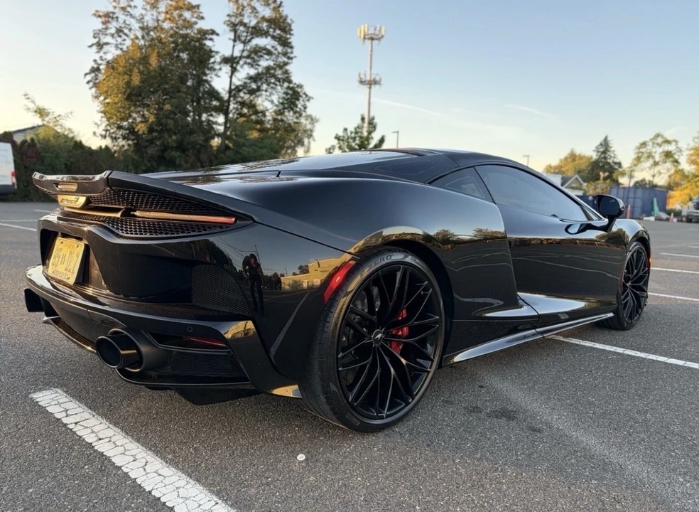 2023 McLaren GT - Image 12 of 28
