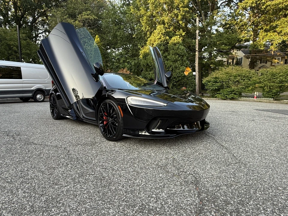 2023 McLaren GT - Image 22 of 25
