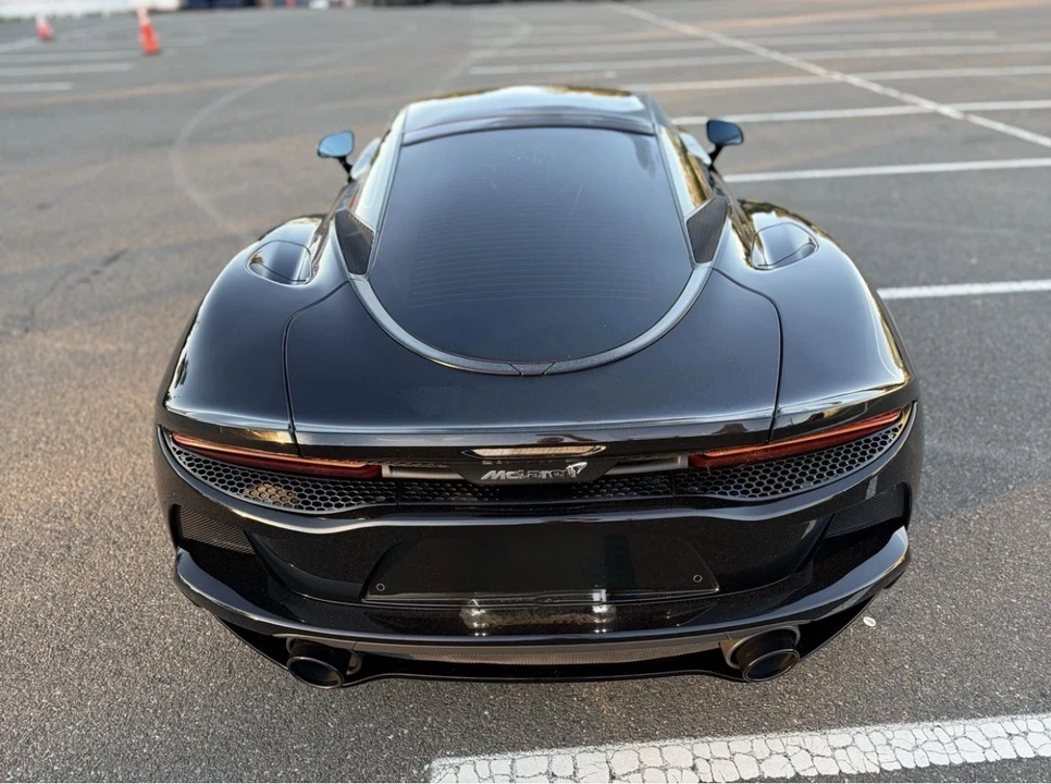 2023 McLaren GT - Image 15 of 27