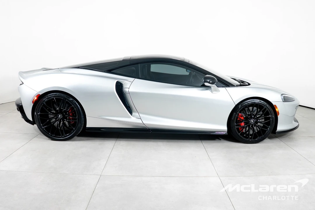 2023 McLaren GT - Image 9 of 29