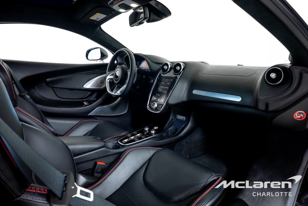 2023 McLaren GT - Image 19 of 29