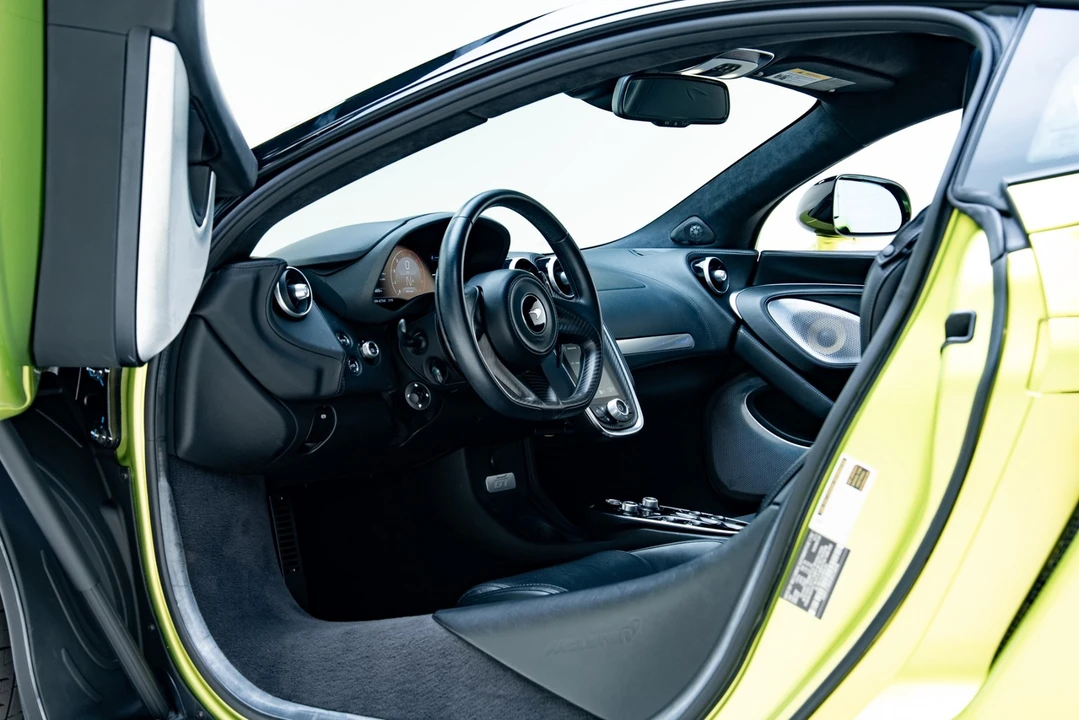 2023 McLaren GT - Image 29 of 31