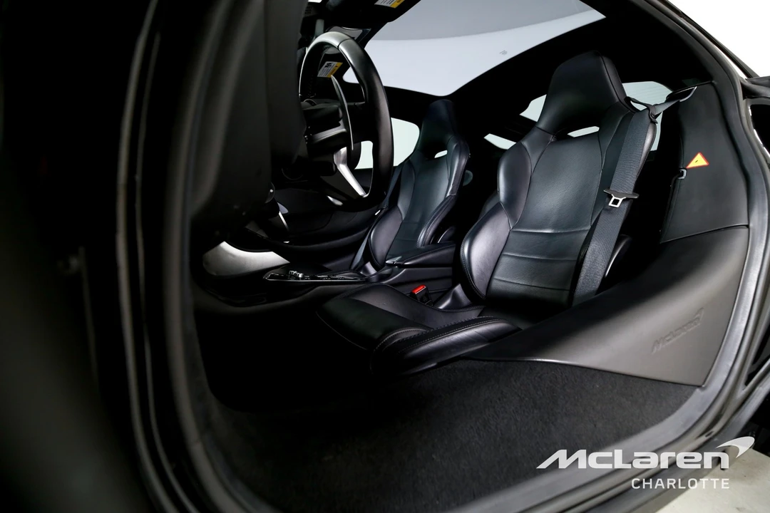 2023 McLaren GT - Image 12 of 30