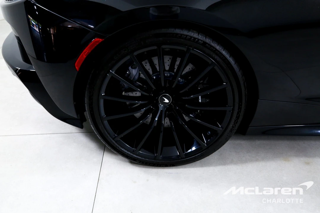 2023 McLaren GT - Image 25 of 30