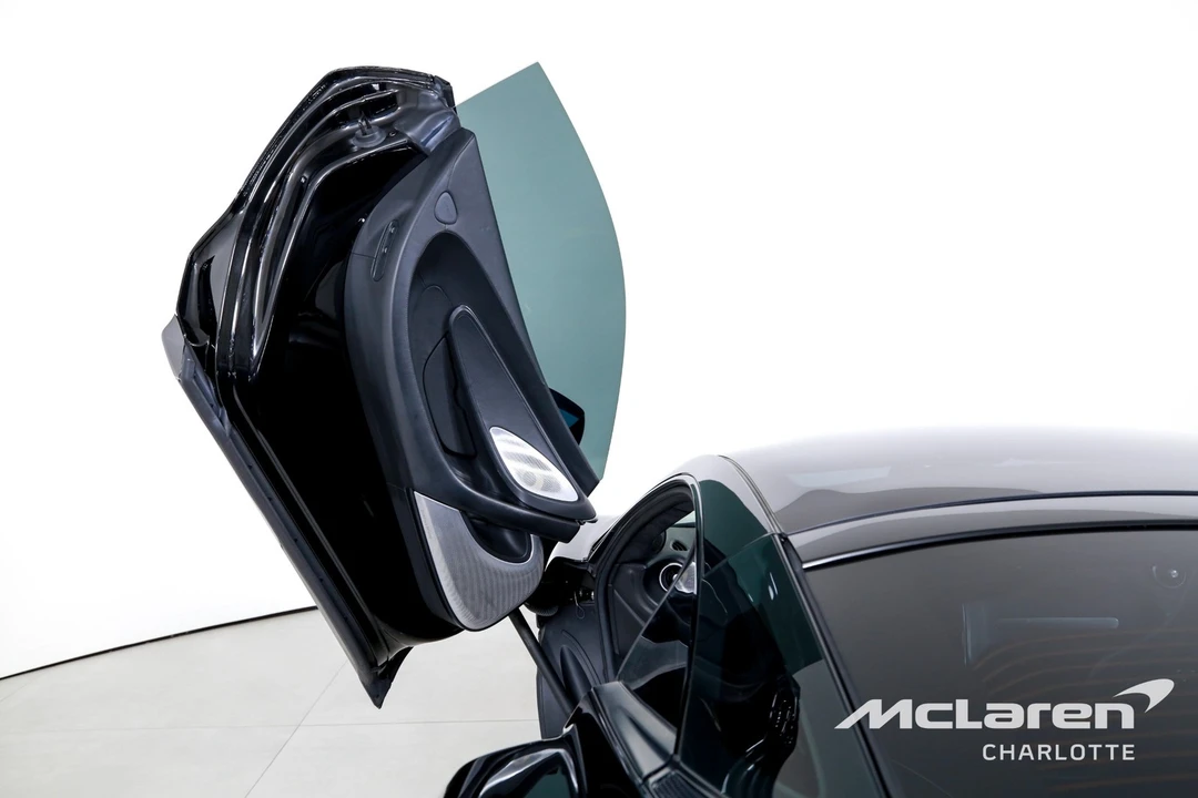 2023 McLaren GT - Image 11 of 30