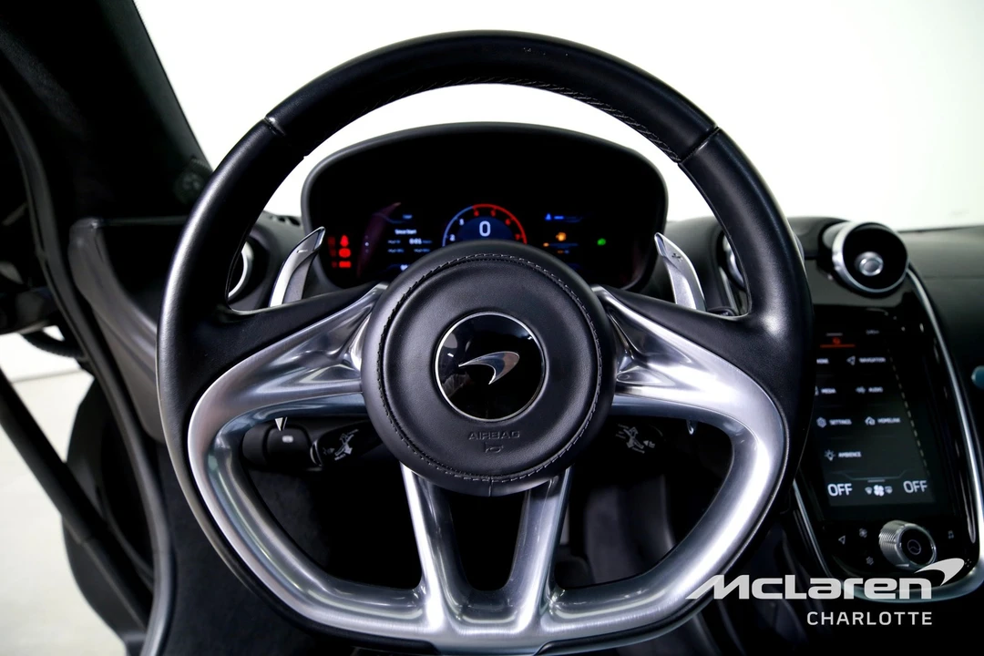 2023 McLaren GT - Image 15 of 30