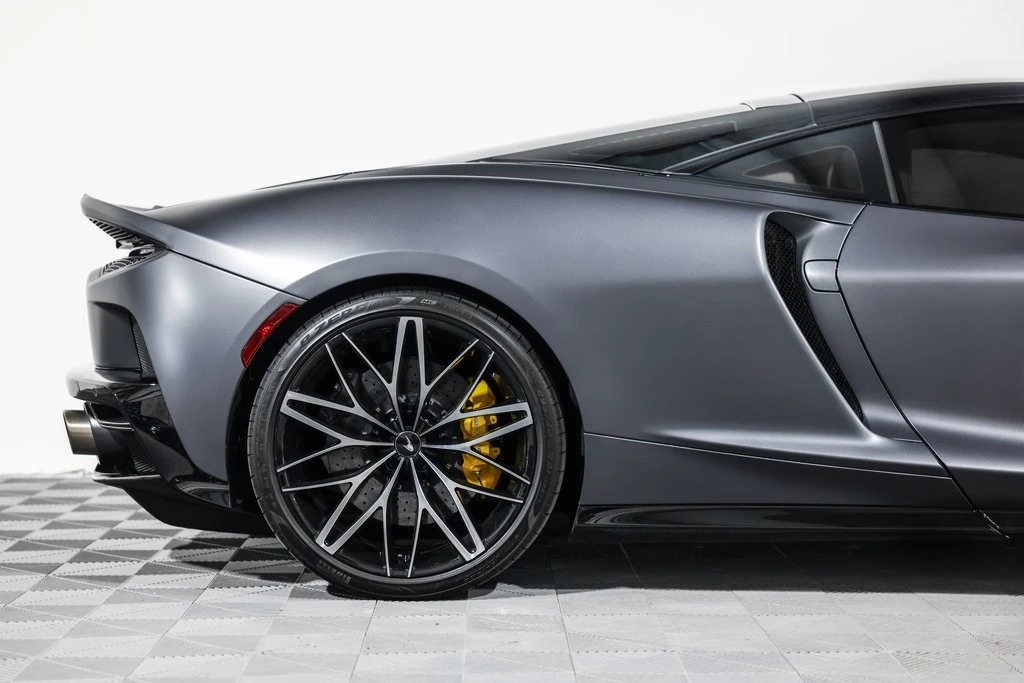 2023 McLaren GT - Image 2 of 21
