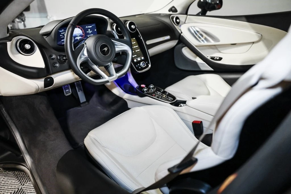 2023 McLaren GT - Image 6 of 9