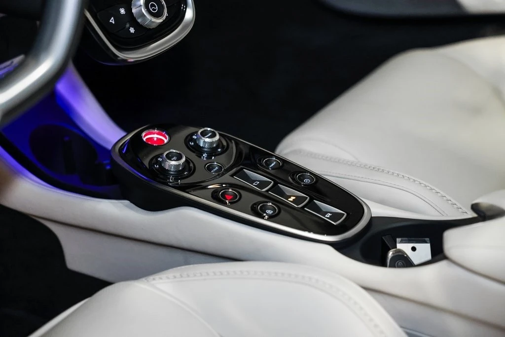 2023 McLaren GT - Image 8 of 9