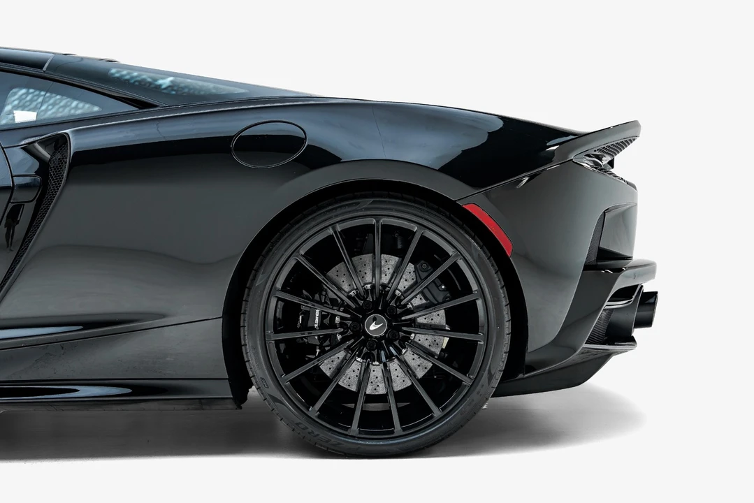 2023 McLaren GT - Image 15 of 31