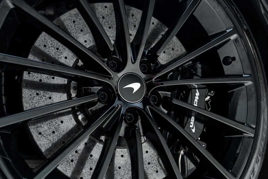 2023 McLaren GT - Image 29 of 31