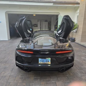 2023 McLaren GT