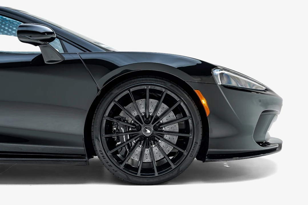 2023 McLaren GT - Image 17 of 31