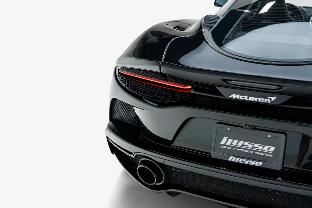 2023 McLaren GT - Image 26 of 31