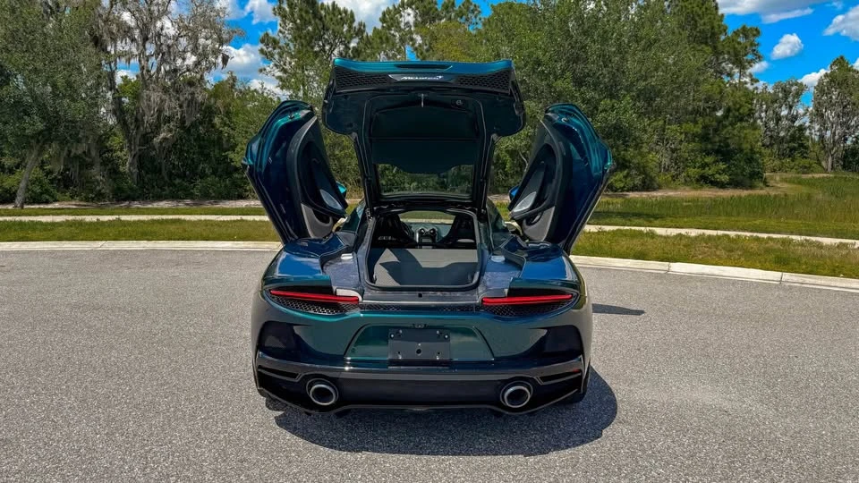 2023 McLaren 570GT - Image 9 of 20