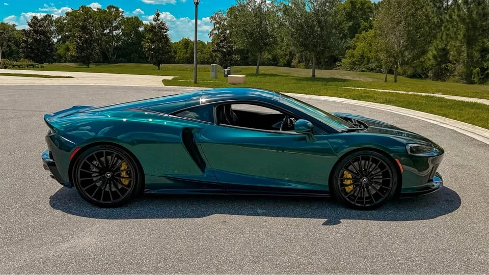 2023 McLaren 570GT - Image 6 of 20