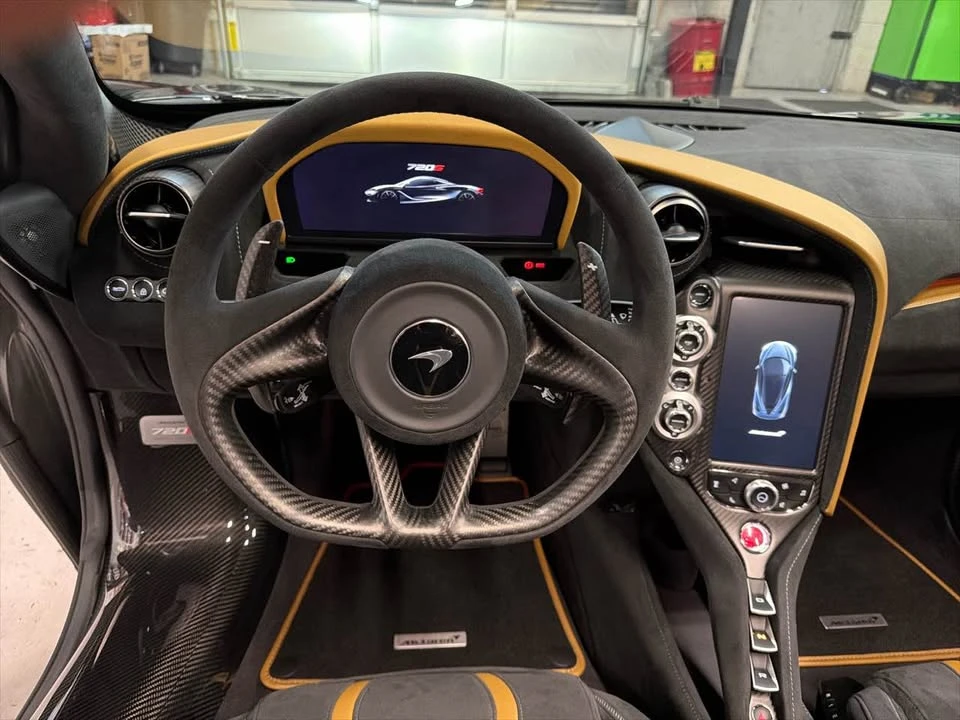 2023 McLaren 720S Spider - Image 19 of 20